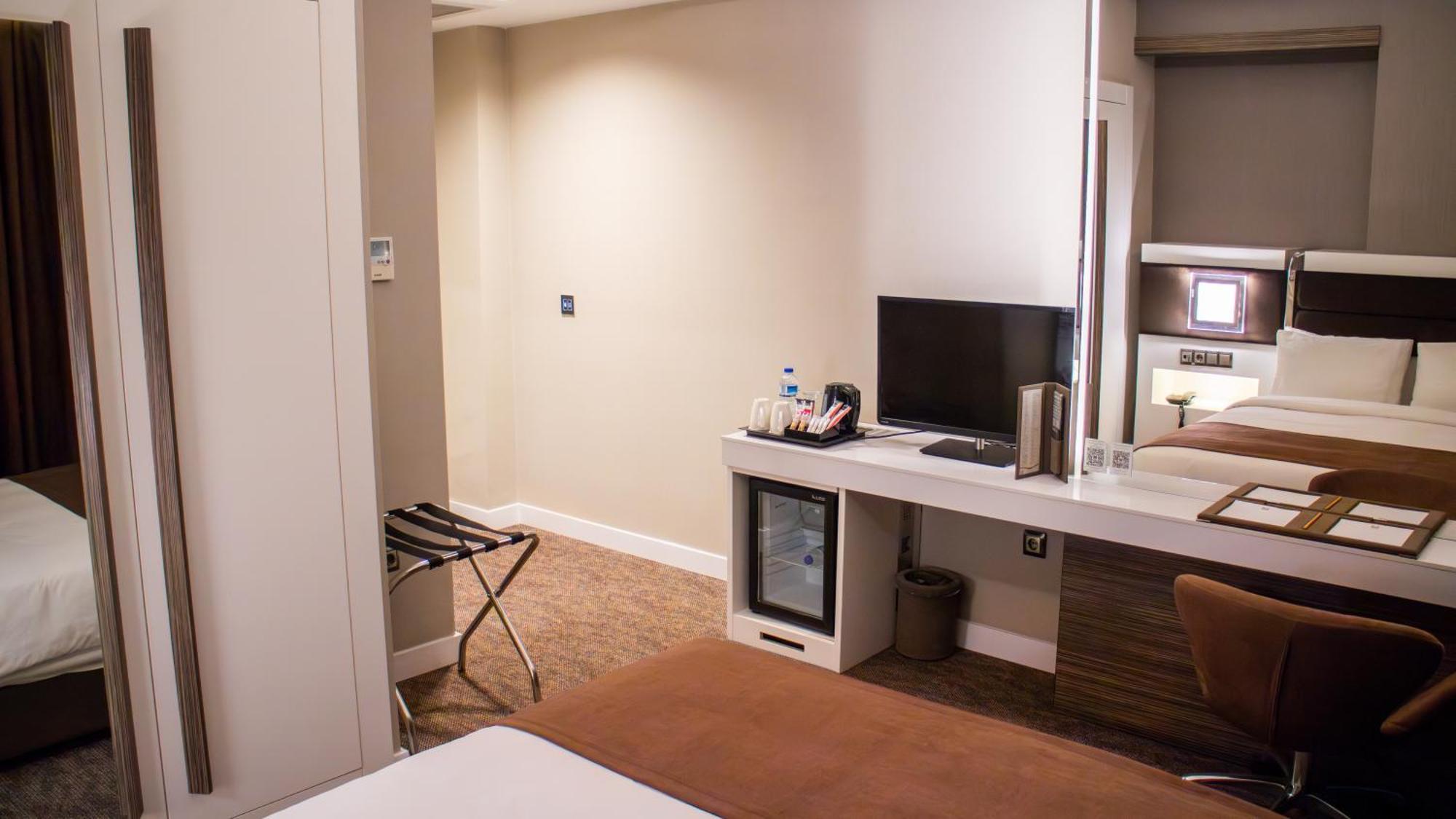 אסקיסהיר Sam Royal Hotel מראה חיצוני תמונה